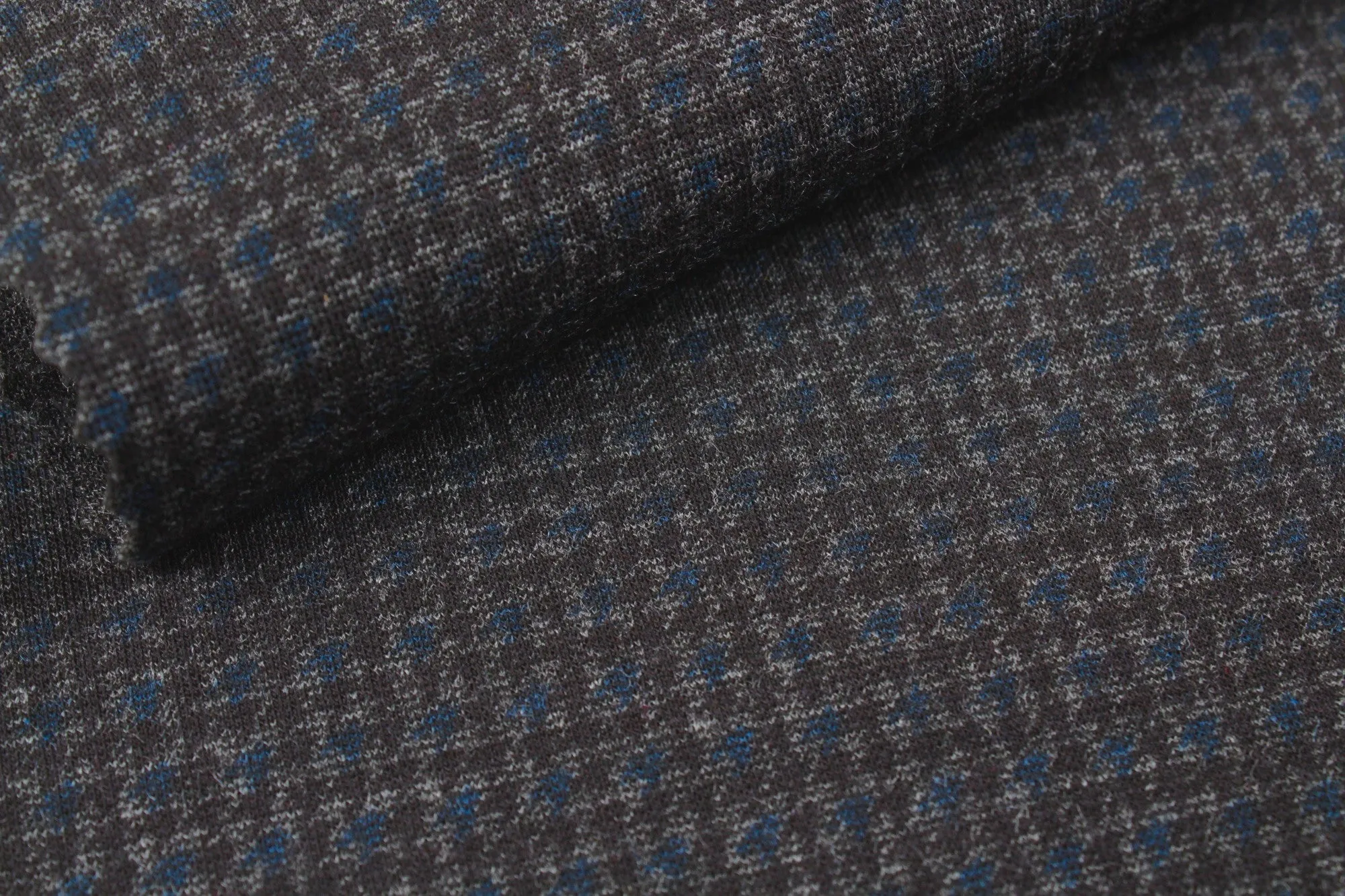 Punto Roma Bi-Color Houndstooth print