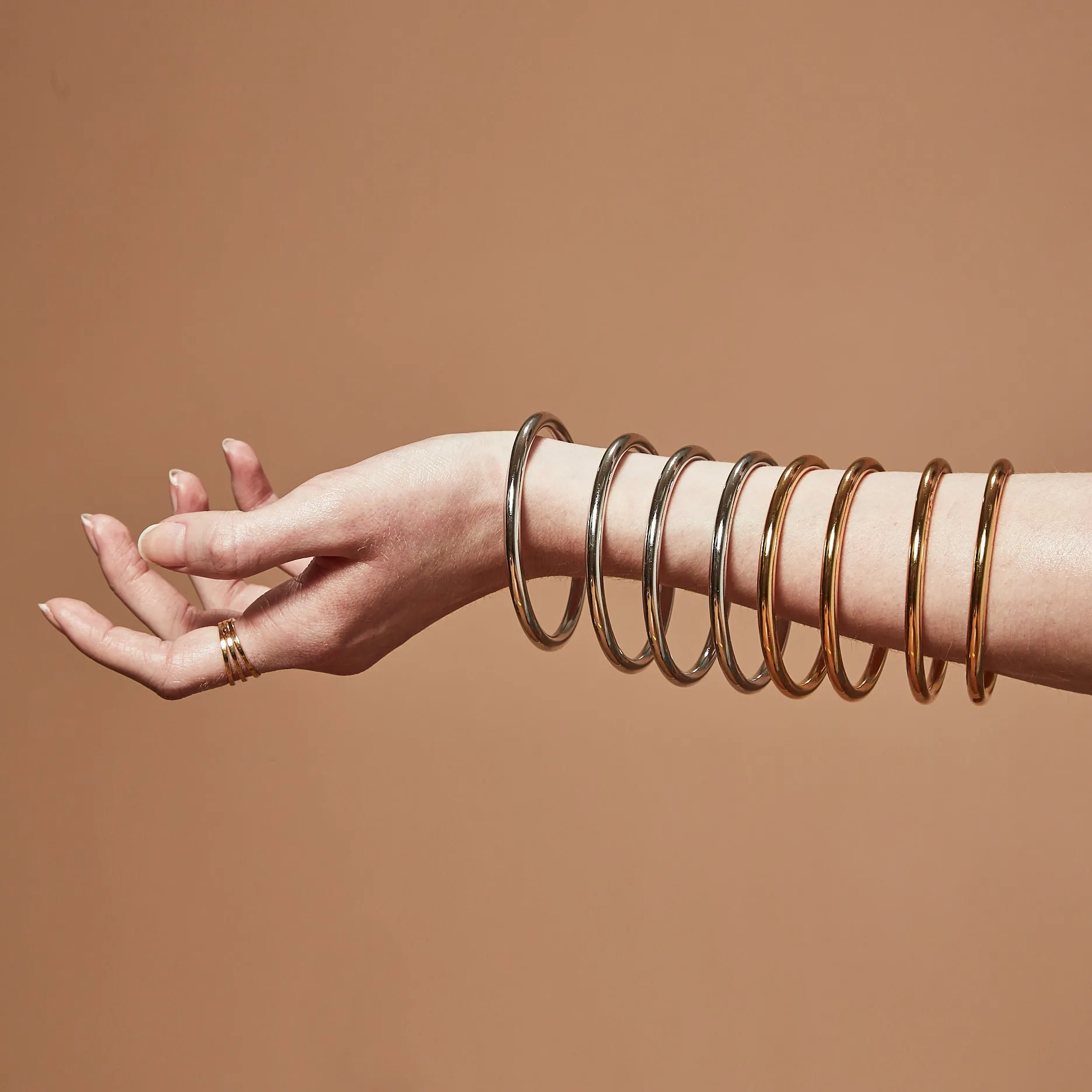 Solid State Bangle - Gold