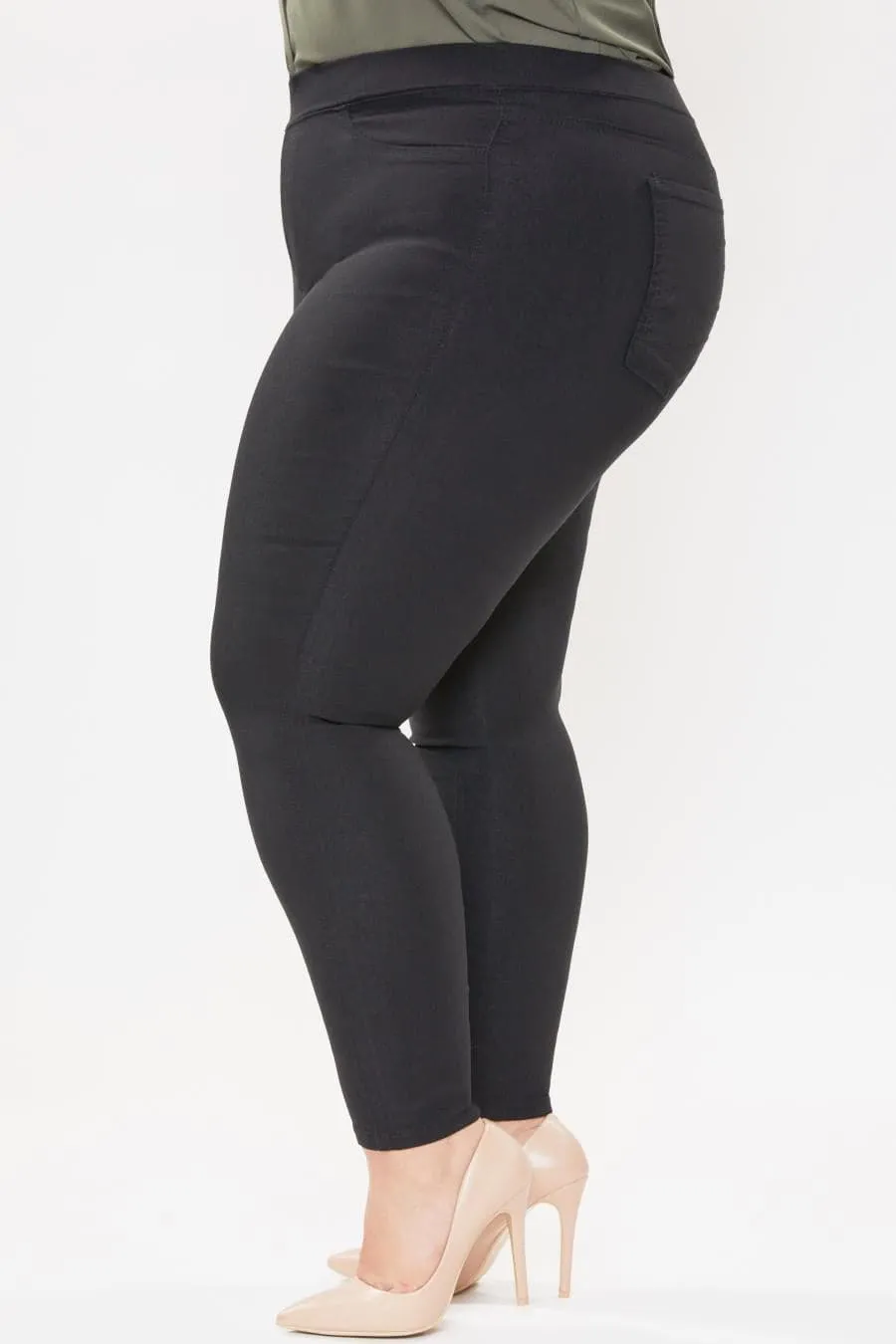 Women's Plus Size Mid Rise Jeggings